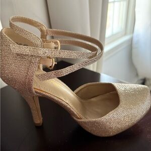 Dream Pairs Sparkling Champagne Heels - Never Worn!